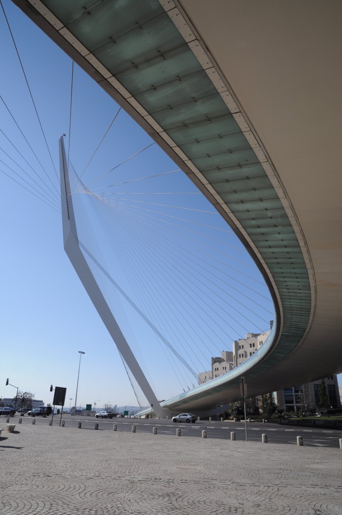 The Bridge of Strings, Jerusalem's new gateway. Photo: Simply Boaz/Flickr