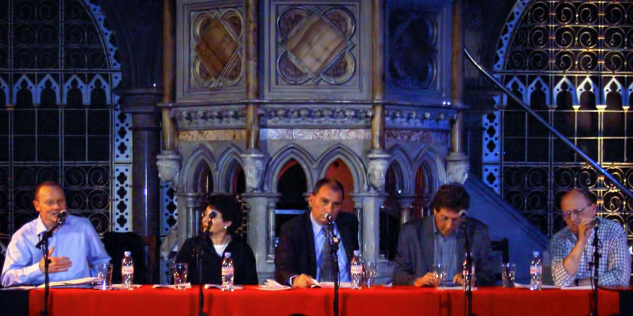 Alan Johnson, Eve Garrard, Nick Cohen, Shalom Lappin and Norman Geras signing the Euston Manifesto. Photo: fys / Wikimedia