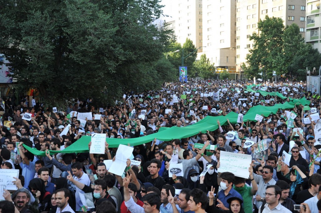 Protesters in Tehran, June 16, 2009. Photo: Milad Avazbeigi / Wikimedia