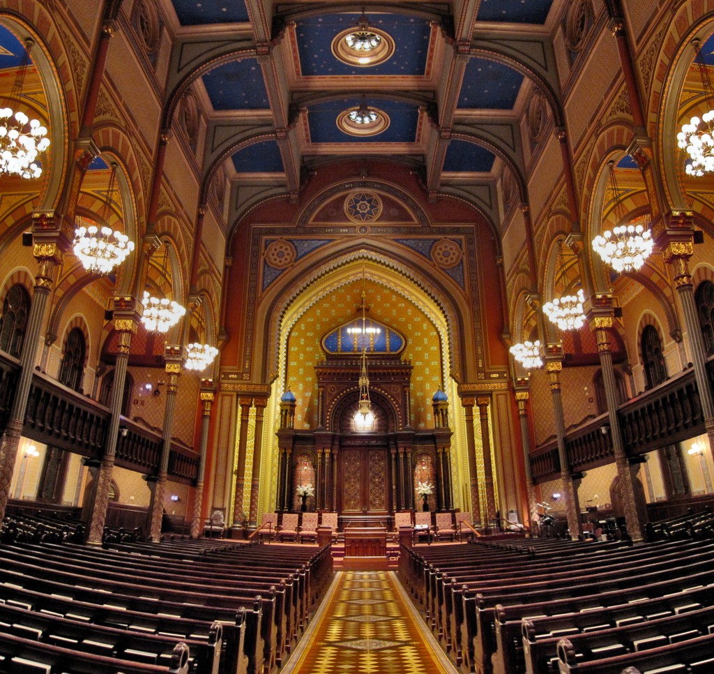The Central Synagogue, a Reform congregation in New York City, is one of the oldest synagogue buildings still standing in the U.S. Photo: Supportstorm / Wikimedia