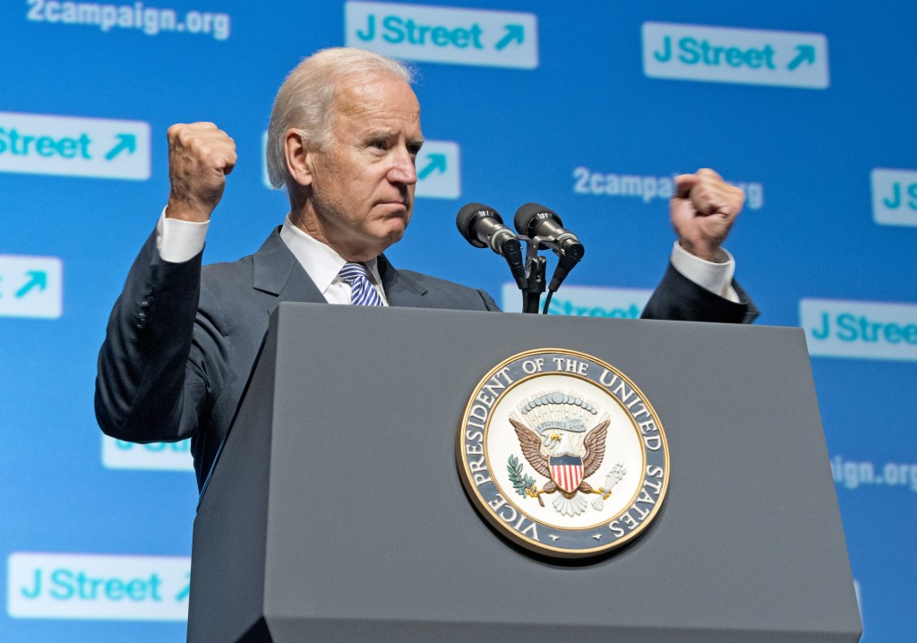 Vice President Joe Biden speaking at the 4th National J Street Conference, September 30, 2013. Photo: Ron Sachs / flickr