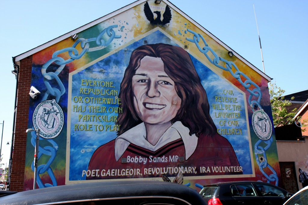 A mural commemorates Bobby Sands, a Provisional IRA member who died in prison while on hunger strike. Photo: Carrie Sands / Wikimedia