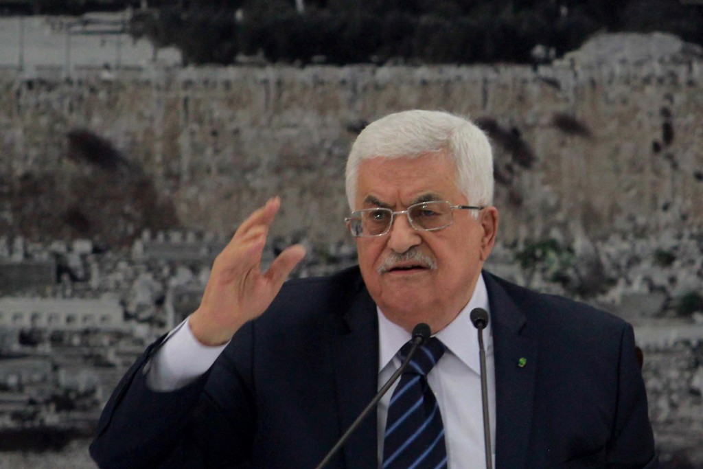 Palestinian president Mahmoud Abbas speaks during a meeting of the Palestinian leadership in the West Bank city of Ramallah to examine the decision to cancel security coordination with Israel, December 14, 2014. Photo: Flash90