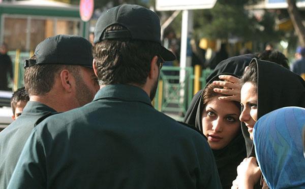 Iranian police accost women over their immodest dress. Photo: Amir Farshad Ebrahimi / flickr