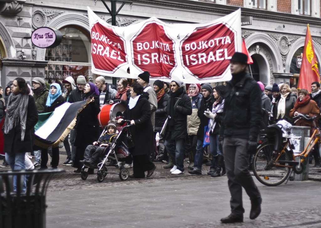 Residents of Malmö, Sweden’s third-largest city, protest a Davis Cup tennis match against Israel, March 7, 2009. Photo: Andreas Blixt / flickr