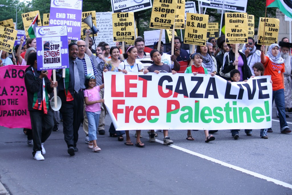 A pro-Palestinian rally in front of the Israeli embassy in Washington, June 2009. Photo: marisseay / flickr