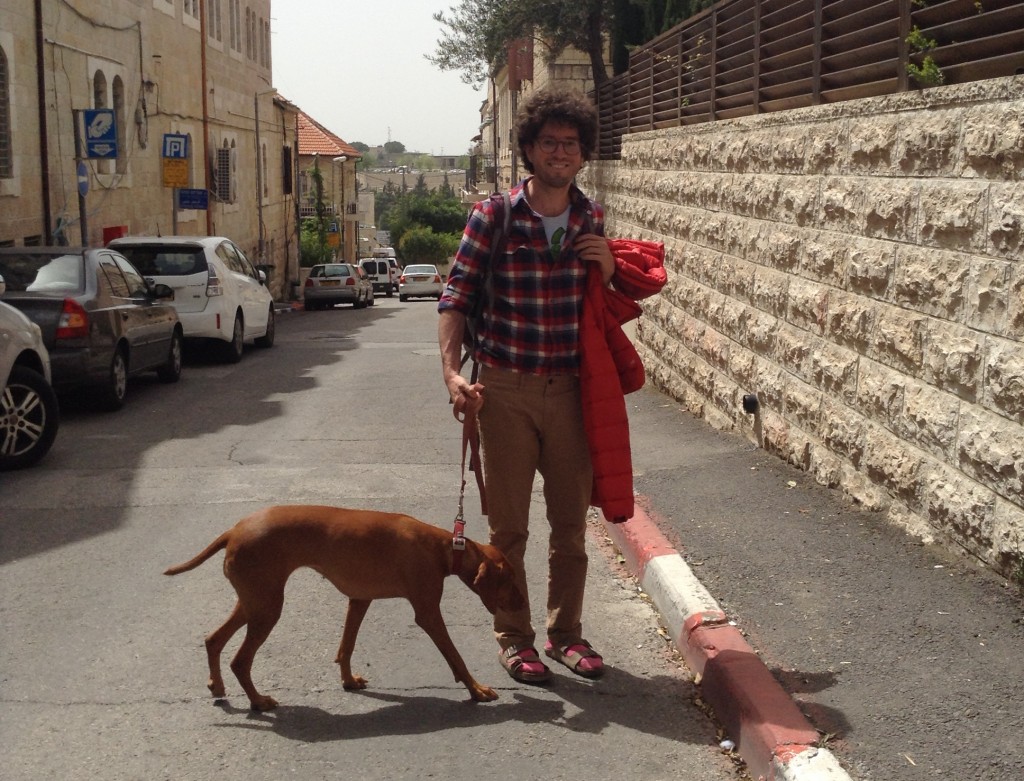 Mishy Harman and Nomi in the Jerusalem neighborhood of Nachlaot. Photo: Beth Kissileff / The Tower