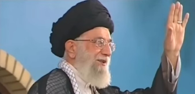 FeaturedImage_2015-10-21_121641_YouTube_Khamenei