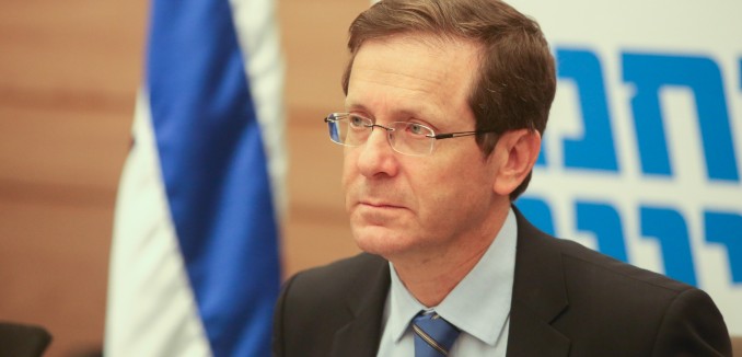 Leader of the opposition Isaac Herzog  leads a party meeting in the Israeli parliament on January 18, 2016. Photo by FLASH90 *** Local Caption *** כנסת
הרצוג