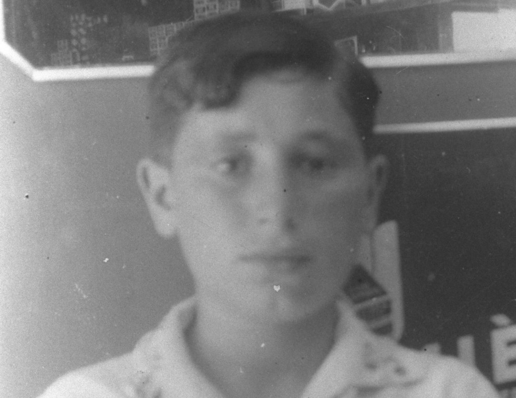 Thirteen-year-old Shimon Peres in Poland. Photo credit: Government Press Office