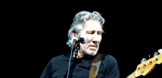 featuredimage_2016-11-02_flickr_roger_waters_7335018918_1f4a8576fc_k
