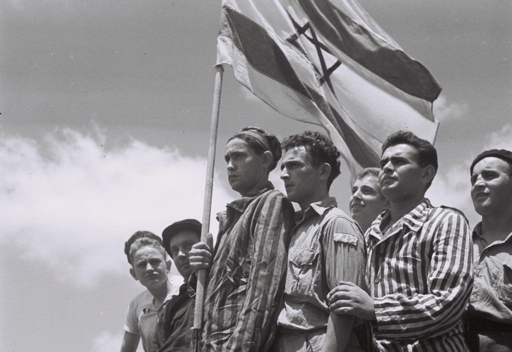 A group of former Buchenwald inmates on board a refugee ship in Haifa, July 1945. Photo: Wikimedia