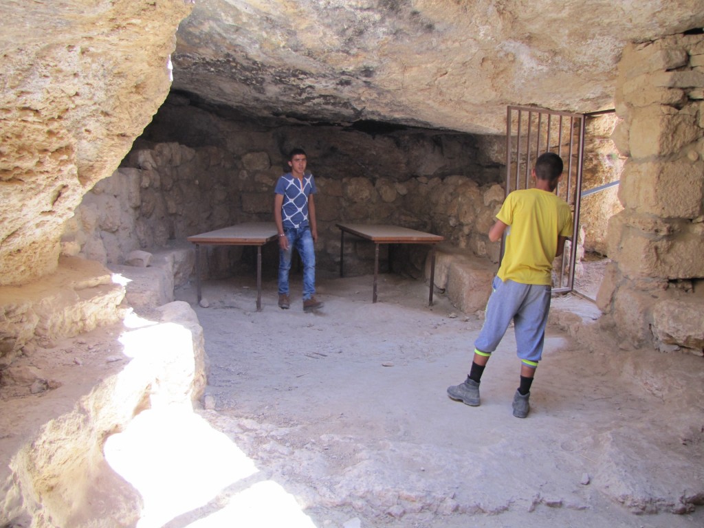 A cave dwelling at the Susiya archaeological park. Photo: Jim Haber / flickr