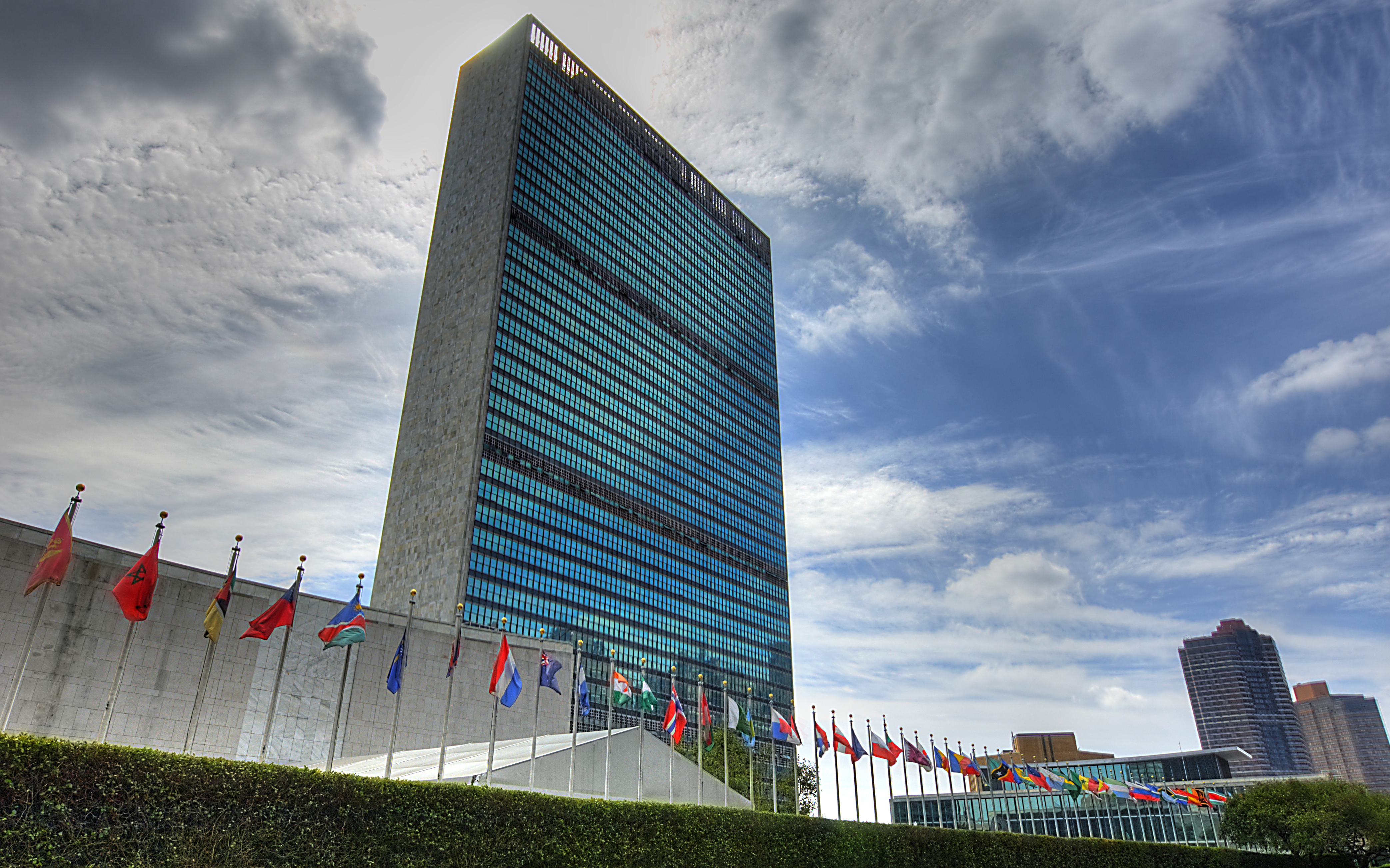 Оон центральный. Штаб-квартира ООН В Нью-Йорке. Здание штаб-квартиры ООН В Нью-Йорке. Центральные учреждения ООН В Нью-Йорке. Здание ООН В Нью-Йорке Архитектор.